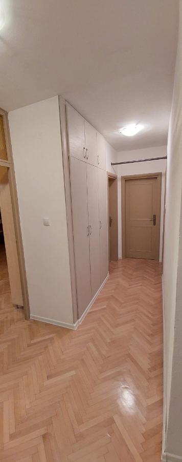 Animil 1 Apartment โกตอร์ ภายนอก รูปภาพ
