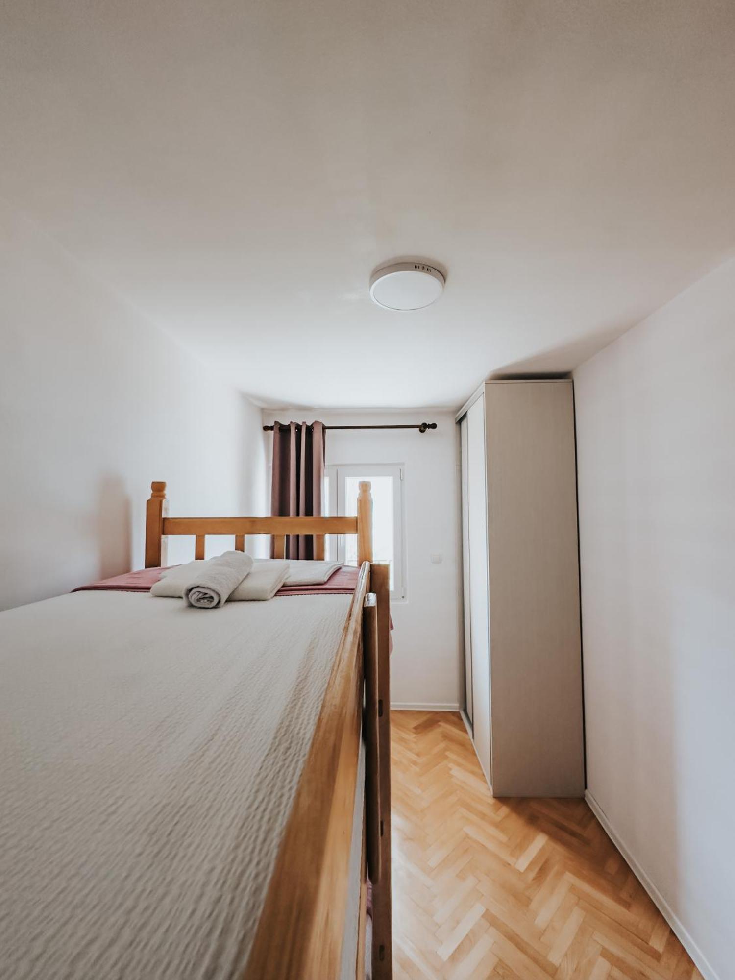 Animil 1 Apartment โกตอร์ ภายนอก รูปภาพ